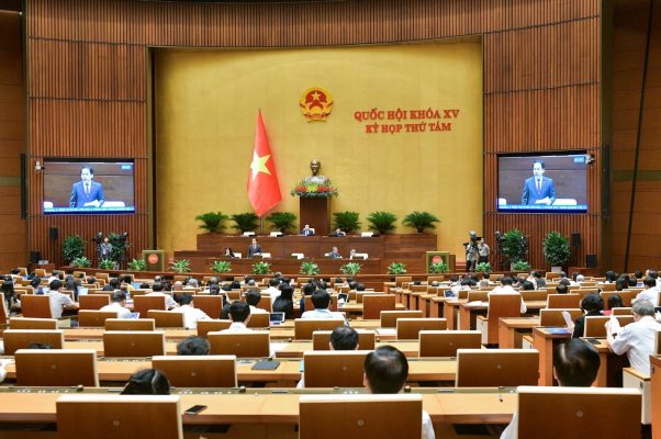 Luật Công chứng số 46/2024/QH15 quy định người có đủ các tiêu chuẩn sau đây thì được xem xét bổ nhiệm công chứng viên: 
